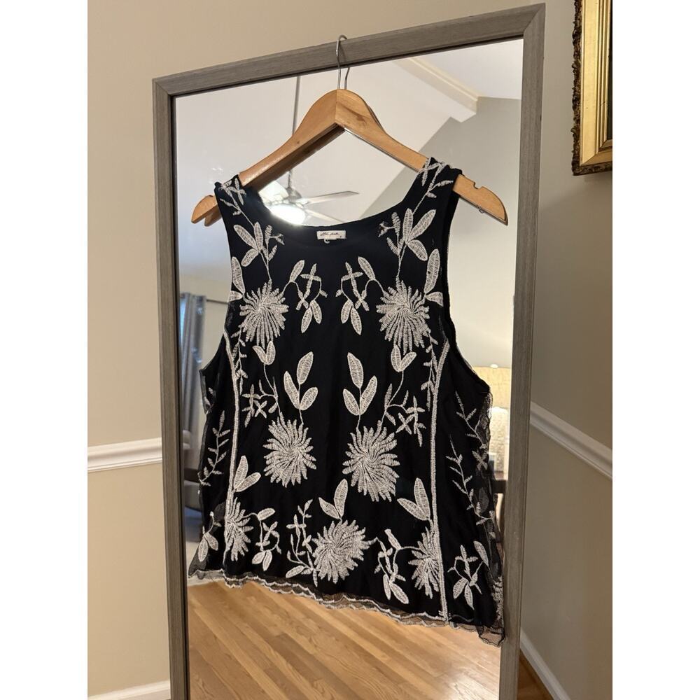 Ultra Pink Floral Top Black White‎ Stretch Large